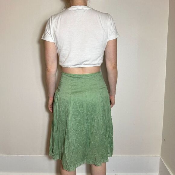 Gianni Bini Adi Skirt in Green with Sequens Size 2 NWT! - Picture 3 of 5